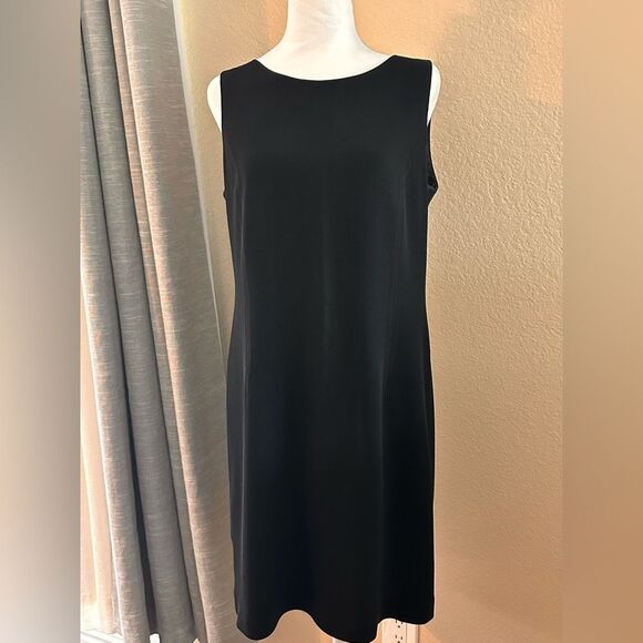 Garfield & Marks Black Structured Blazer + Sheath Dress Set - Picture 8 of 9